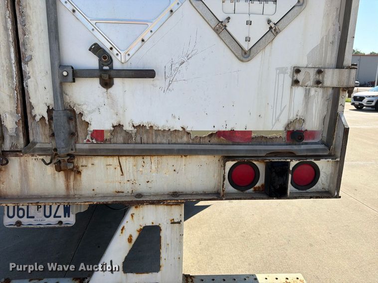 image for item FP4058 2008 Strick dry van trailer