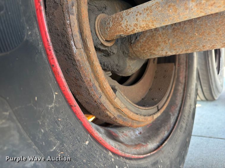 image for item FP4058 2008 Strick dry van trailer