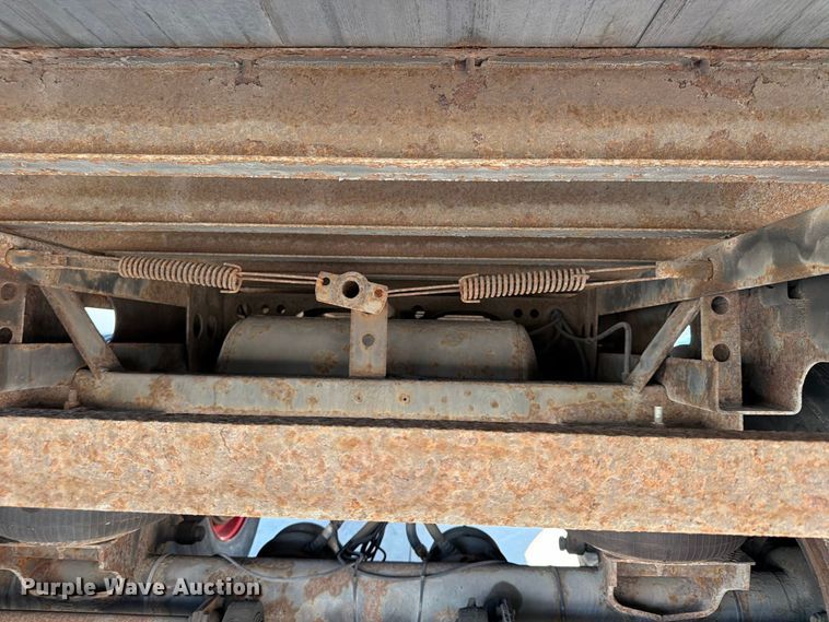 image for item FP4058 2008 Strick dry van trailer