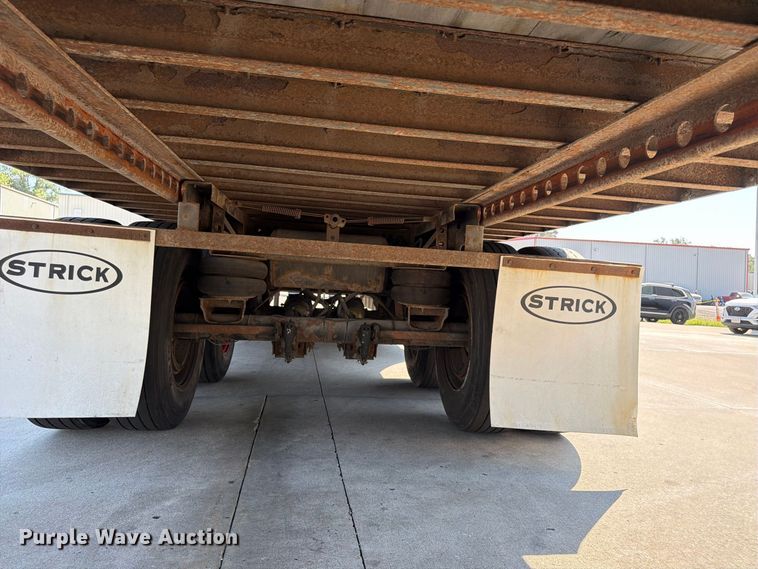 image for item FP4058 2008 Strick dry van trailer