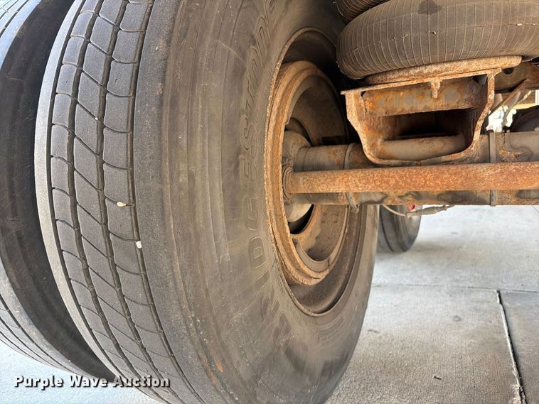 image for item FP4058 2008 Strick dry van trailer