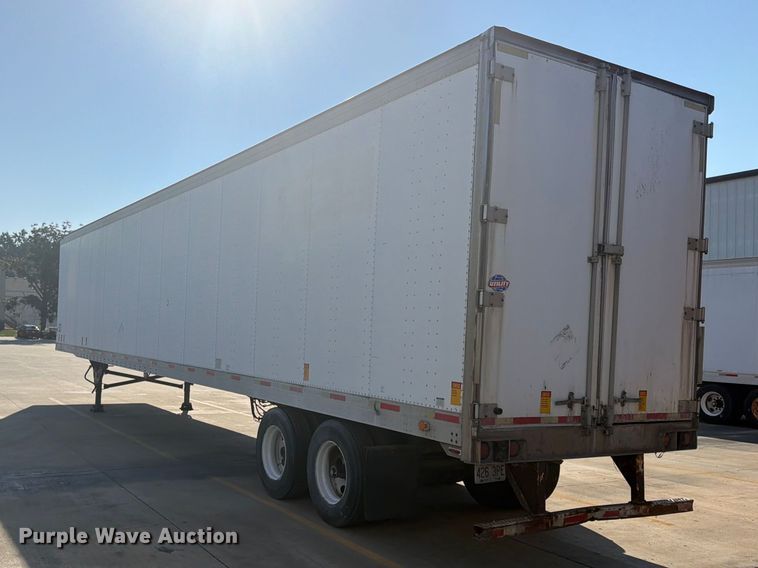image for item FP4059 2001 Utility VS2DC dry van trailer