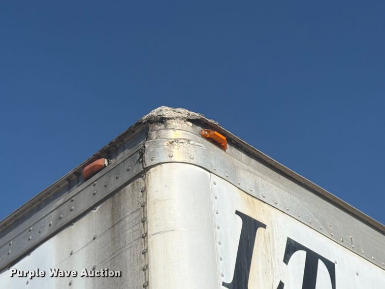 image for item FP4059 2001 Utility VS2DC dry van trailer