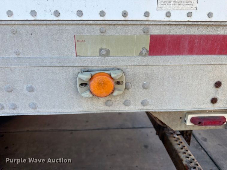 image for item FP4059 2001 Utility VS2DC dry van trailer