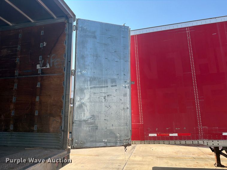 image for item FP4059 2001 Utility VS2DC dry van trailer