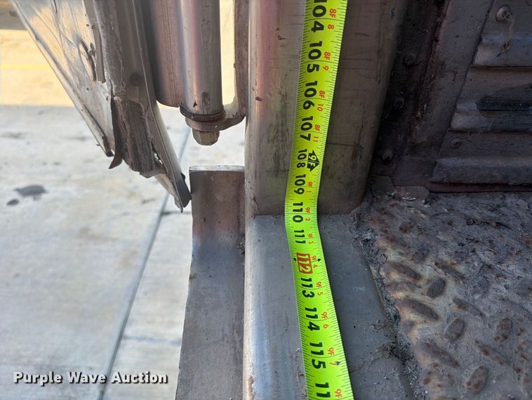 image for item FP4059 2001 Utility VS2DC dry van trailer