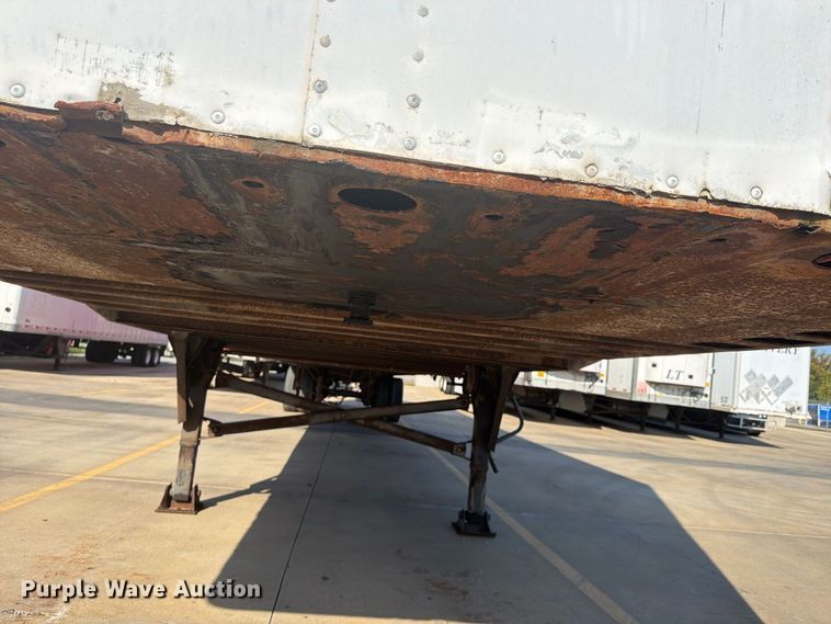 image for item FP4059 2001 Utility VS2DC dry van trailer