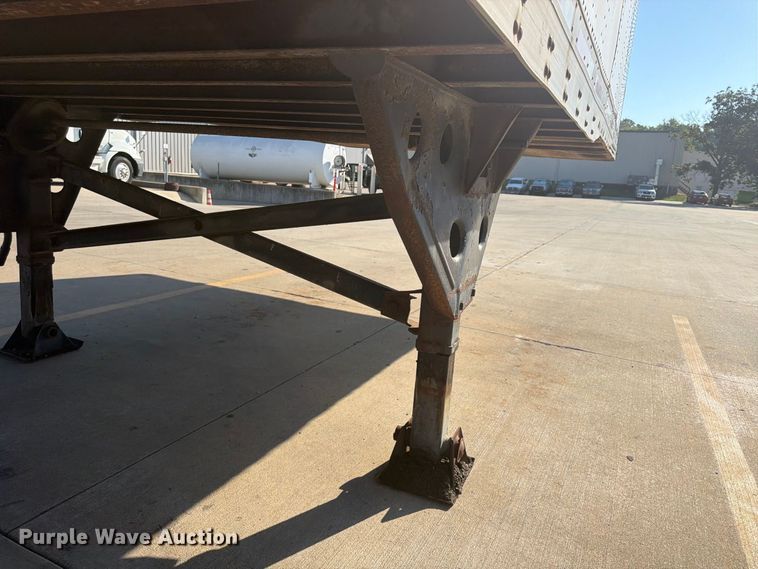 image for item FP4059 2001 Utility VS2DC dry van trailer