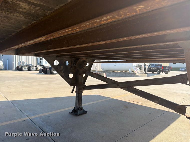 image for item FP4059 2001 Utility VS2DC dry van trailer
