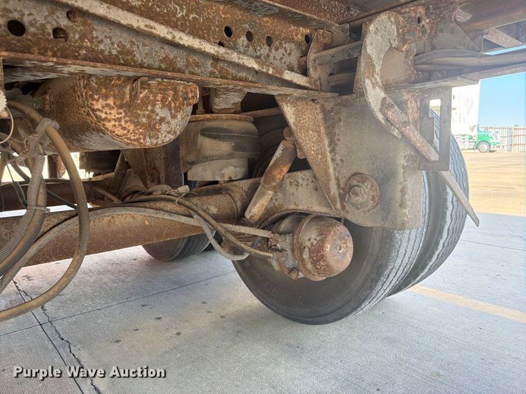 image for item FP4059 2001 Utility VS2DC dry van trailer
