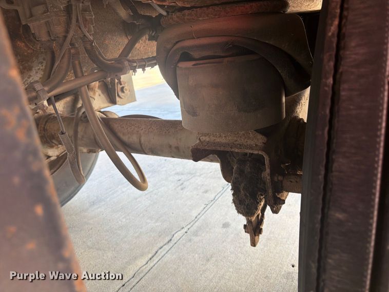 image for item FP4059 2001 Utility VS2DC dry van trailer