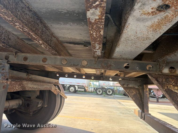 image for item FP4059 2001 Utility VS2DC dry van trailer