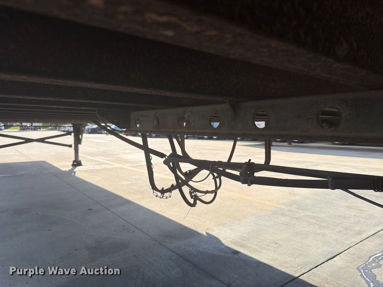 image for item FP4059 2001 Utility VS2DC dry van trailer
