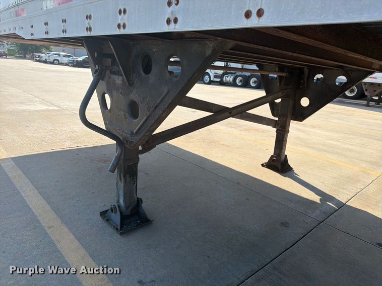 image for item FP4059 2001 Utility VS2DC dry van trailer