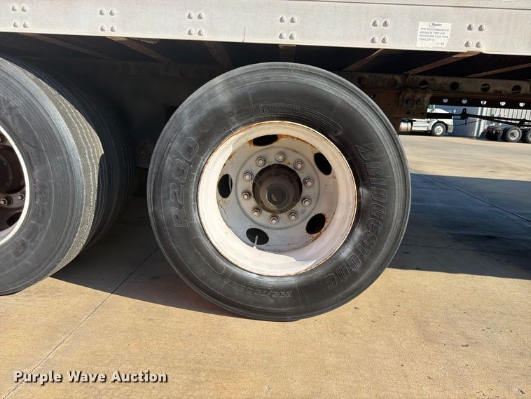 image for item FP4059 2001 Utility VS2DC dry van trailer
