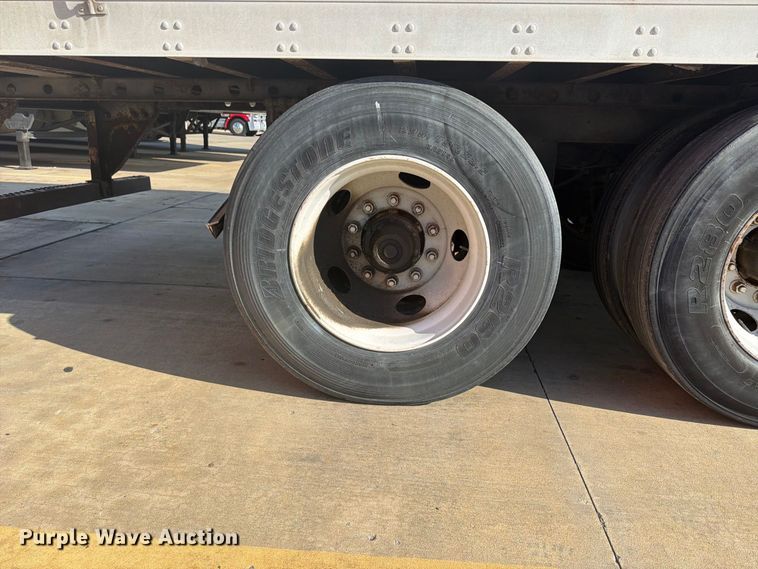 image for item FP4059 2001 Utility VS2DC dry van trailer