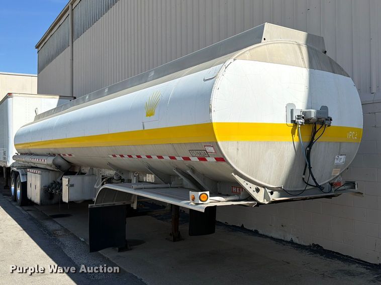 1975 Heil tank truck