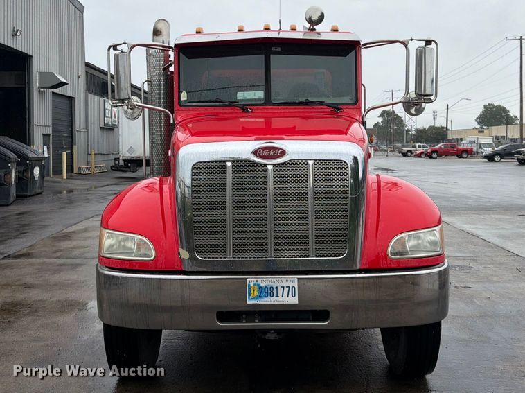 image for item FP4072 2009 Peterbilt 335 fuel truck