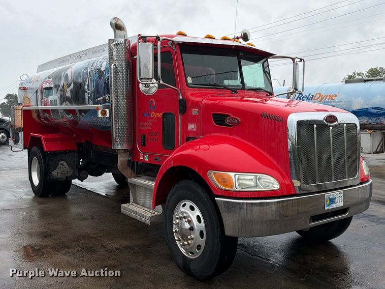 image for item FP4072 2009 Peterbilt 335 fuel truck