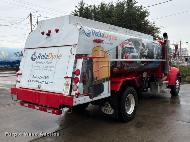 image for item FP4072 2009 Peterbilt 335 fuel truck