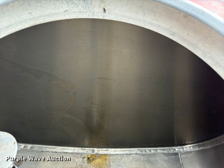 image for item FP4072 2009 Peterbilt 335 fuel truck