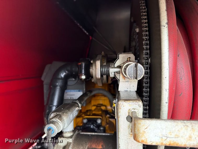 image for item FP4072 2009 Peterbilt 335 fuel truck