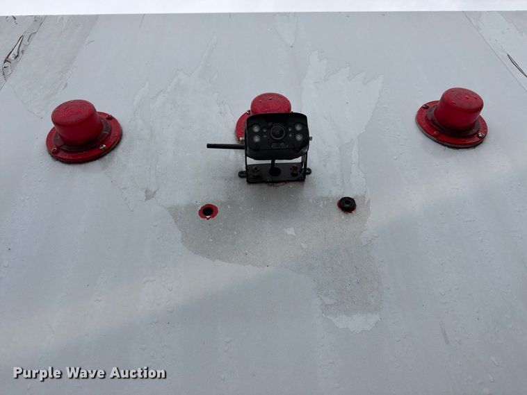 image for item FP4072 2009 Peterbilt 335 fuel truck