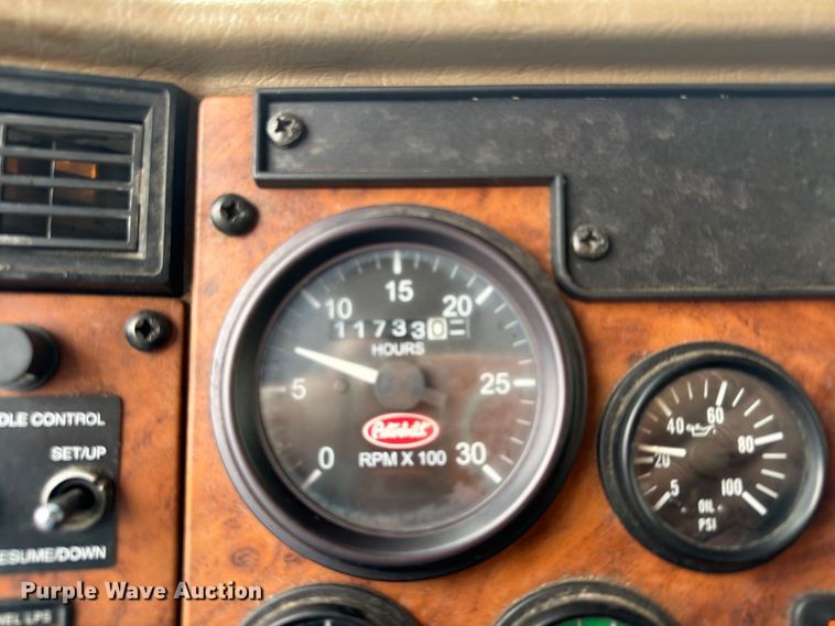 image for item FP4072 2009 Peterbilt 335 fuel truck