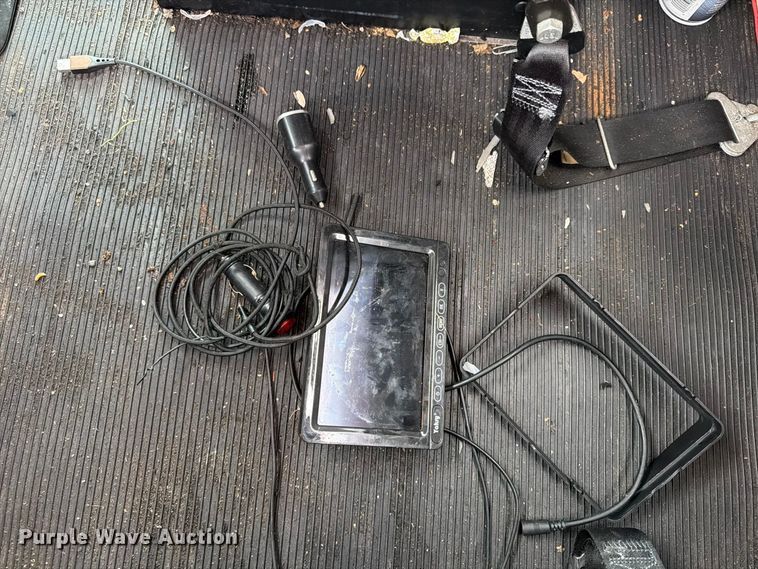 image for item FP4072 2009 Peterbilt 335 fuel truck