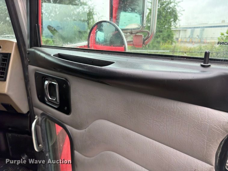 image for item FP4072 2009 Peterbilt 335 fuel truck
