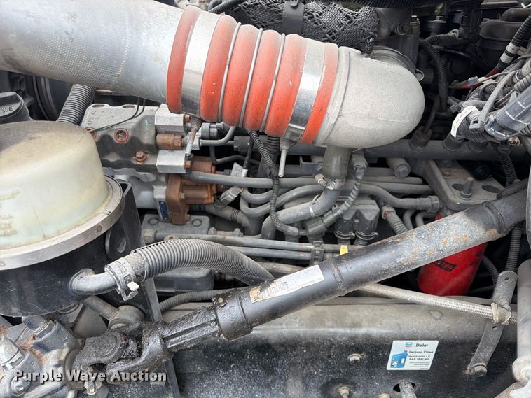 image for item FP4072 2009 Peterbilt 335 fuel truck