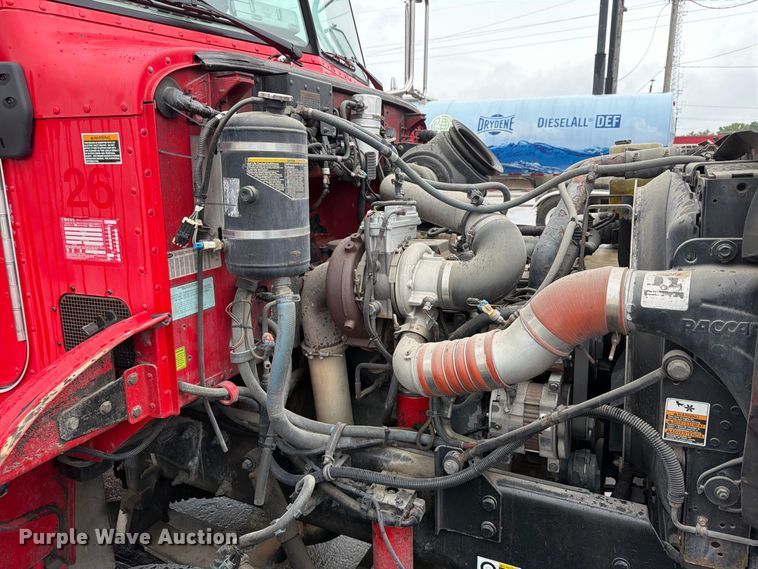 image for item FP4072 2009 Peterbilt 335 fuel truck
