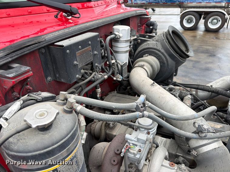 image for item FP4072 2009 Peterbilt 335 fuel truck
