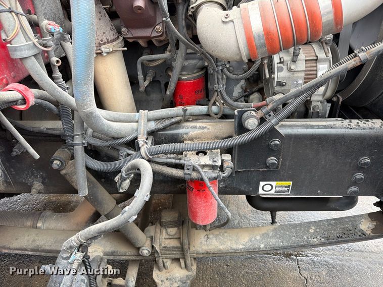 image for item FP4072 2009 Peterbilt 335 fuel truck