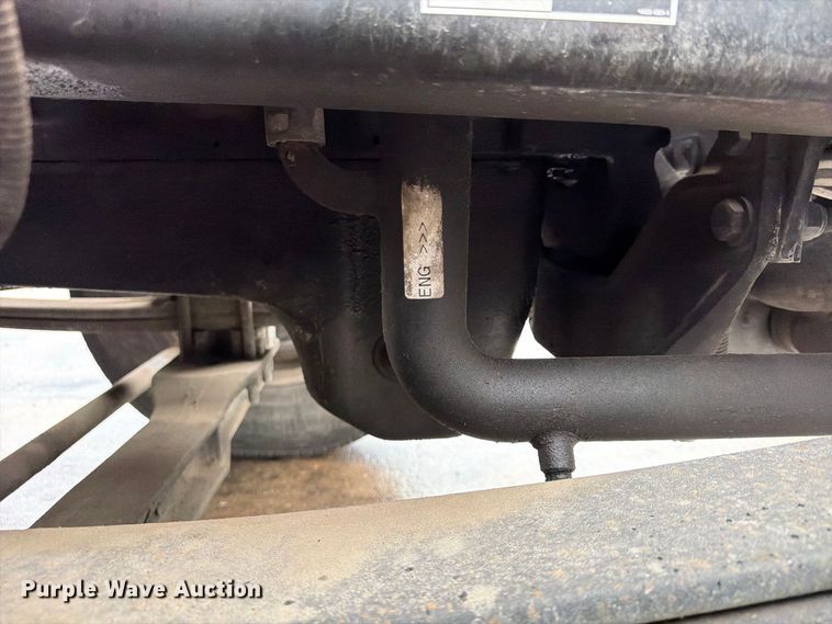 image for item FP4072 2009 Peterbilt 335 fuel truck