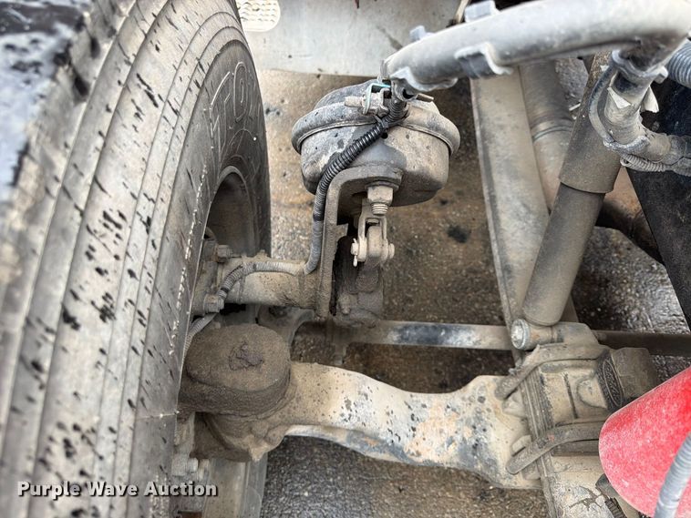 image for item FP4072 2009 Peterbilt 335 fuel truck