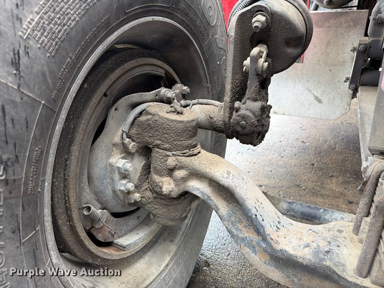 image for item FP4072 2009 Peterbilt 335 fuel truck