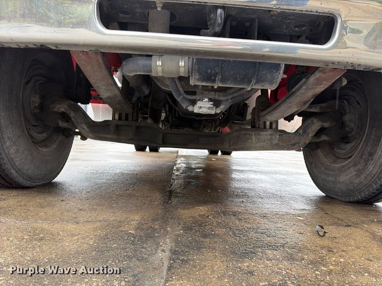 image for item FP4072 2009 Peterbilt 335 fuel truck