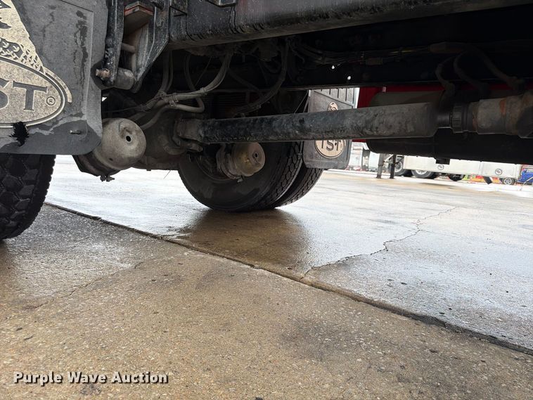 image for item FP4072 2009 Peterbilt 335 fuel truck