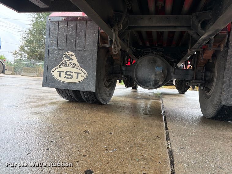 image for item FP4072 2009 Peterbilt 335 fuel truck