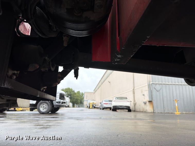 image for item FP4072 2009 Peterbilt 335 fuel truck