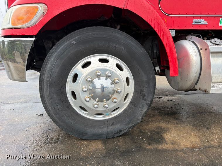 image for item FP4072 2009 Peterbilt 335 fuel truck