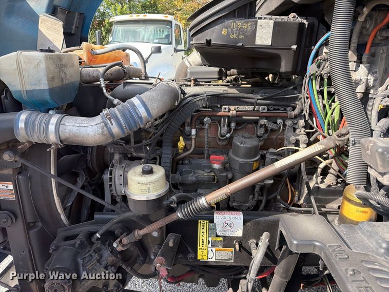 image for item FT6356 2019 Kenworth T680 semi truck