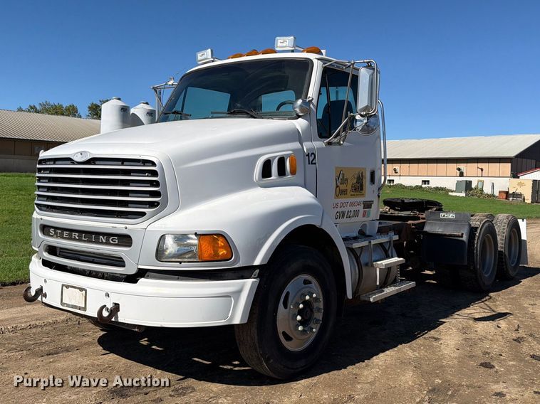 2002 Sterling A9500 semi truck