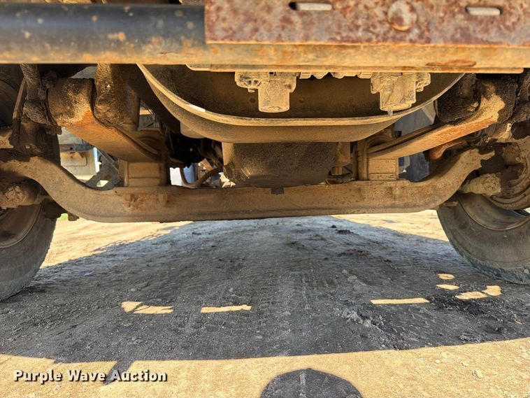 image for item FT7546 2002 Sterling A9500 semi truck