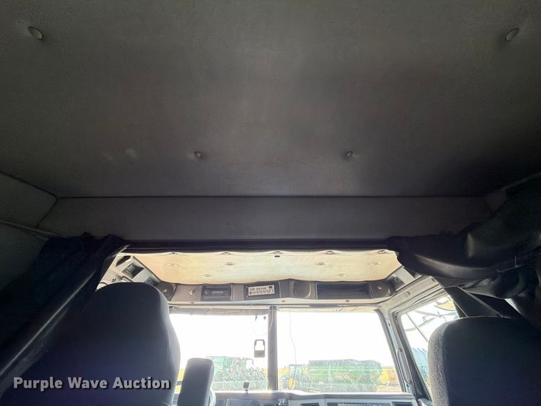 image for item FT8082 2015 Western Star 4900 semi truck