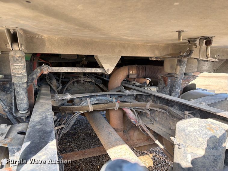 image for item FT8082 2015 Western Star 4900 semi truck