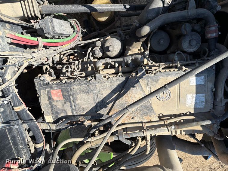 image for item FT8082 2015 Western Star 4900 semi truck