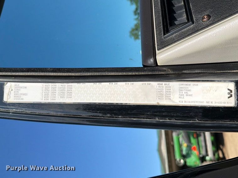 image for item FT8082 2015 Western Star 4900 semi truck