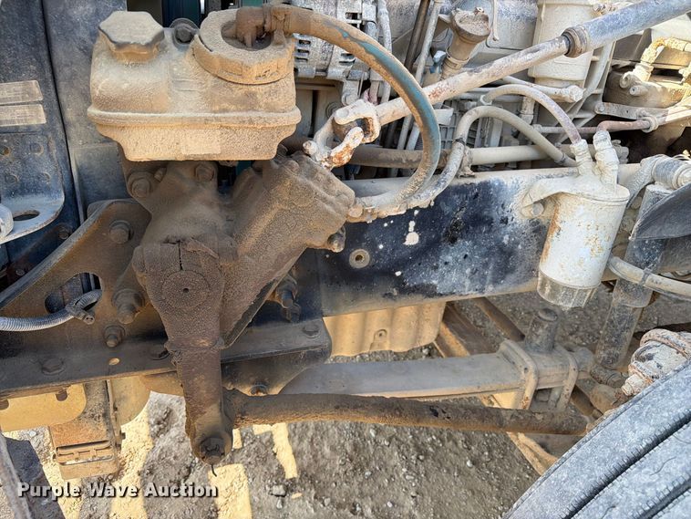 image for item FT8085 2007 Freightliner Columbia semi truck
